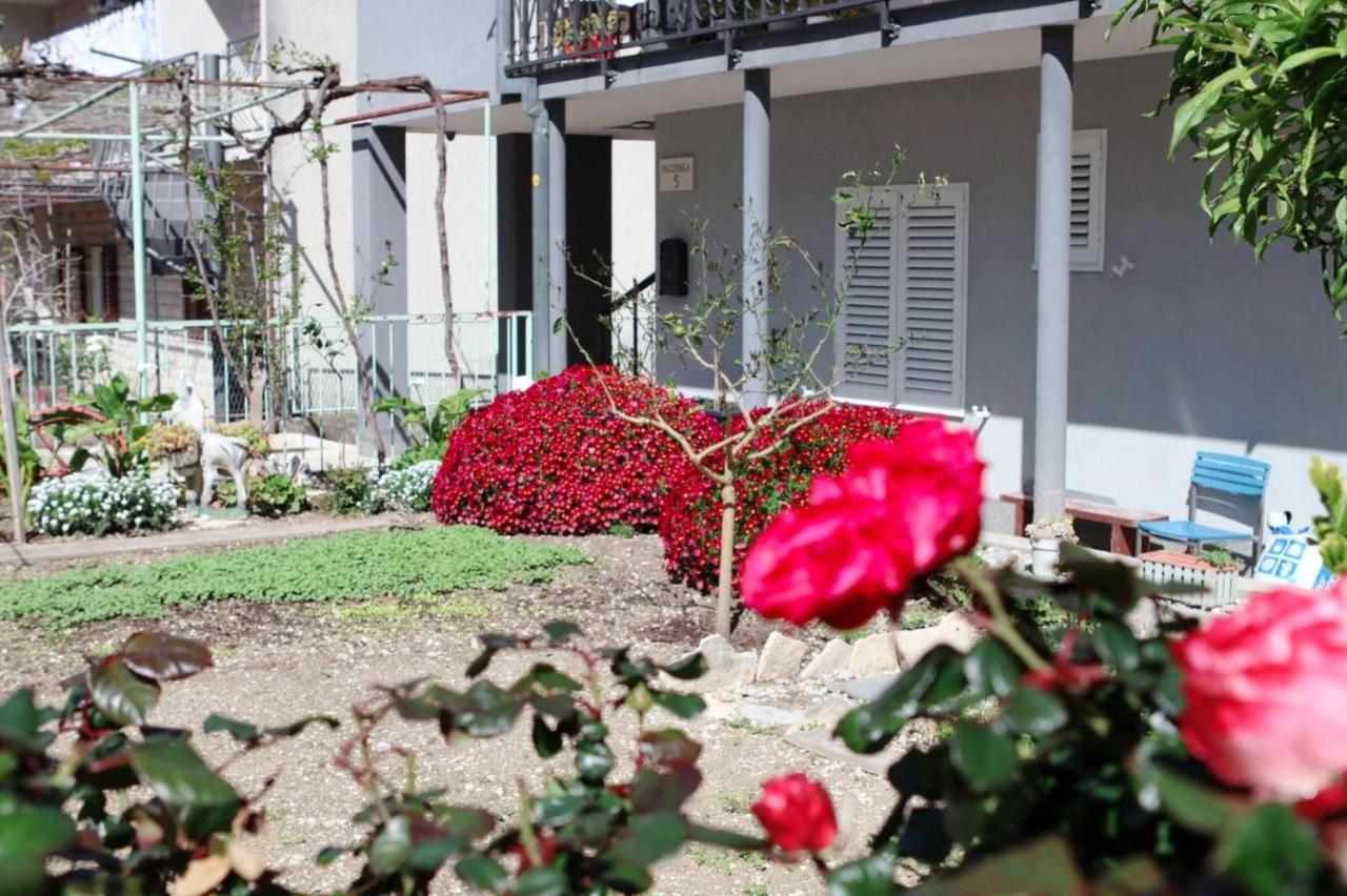 Apartamento Desire Split Exterior foto